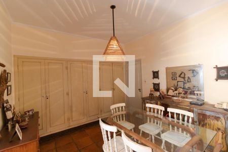 Casa à venda com 306m², 5 quartos e 6 vagasSala de Jantar