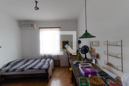 Casa à venda com 306m², 5 quartos e 6 vagasSuíte 01