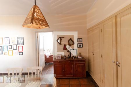 Casa à venda com 306m², 5 quartos e 6 vagasSala de Jantar