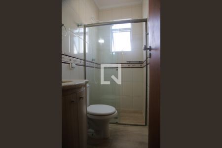 Casa para alugar com 150m², 3 quartos e 2 vagas Casa para alugar com 150m², 3 quartos e 2 vagasBanheiro da suíte 2