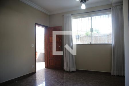 Sala de casa para alugar com 3 quartos, 150m² em Ponta da Praia, Santos
