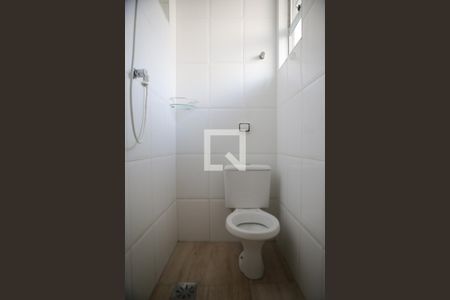 Casa para alugar com 150m², 3 quartos e 2 vagas Casa para alugar com 150m², 3 quartos e 2 vagasBanheiro