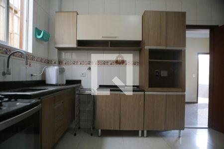 Casa para alugar com 150m², 3 quartos e 2 vagas Casa para alugar com 150m², 3 quartos e 2 vagasCozinha