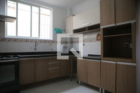 Casa para alugar com 150m², 3 quartos e 2 vagas Casa para alugar com 150m², 3 quartos e 2 vagasCozinha