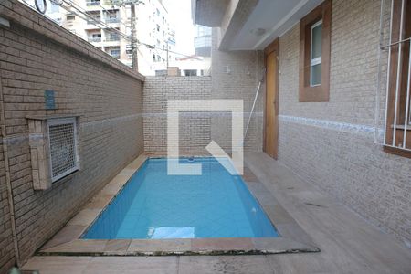 Casa para alugar com 150m², 3 quartos e 2 vagas Casa para alugar com 150m², 3 quartos e 2 vagasPiscina