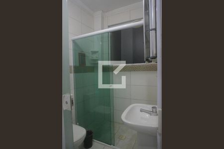 Banheiro de apartamento para alugar com 1 quarto, 35m² em Aparecida, Santos