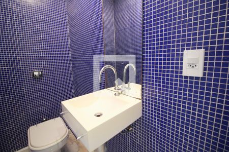 Lavabo de apartamento para alugar com 3 quartos, 120m² em Indianópolis, São Paulo