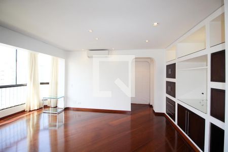 Sala de apartamento para alugar com 3 quartos, 120m² em Indianópolis, São Paulo