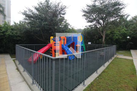 Apartamento para alugar com 55m², 2 quartos e sem vagaÁrea comum - Playground