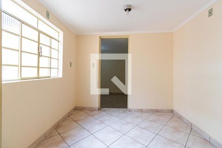Casa à venda com 230m², 6 quartos e 2 vagasCasa 2 - Corredor