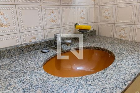 Casa à venda com 230m², 6 quartos e 2 vagasCasa 2 - Banheiro