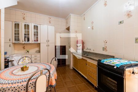 Casa à venda com 230m², 6 quartos e 2 vagasCasa 2 - Cozinha