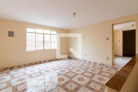 Casa à venda com 230m², 6 quartos e 2 vagasCasa 2 - Sala