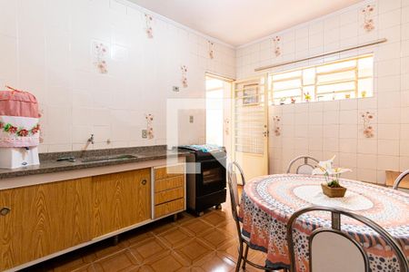 Casa à venda com 230m², 6 quartos e 2 vagasCasa 2 - Cozinha
