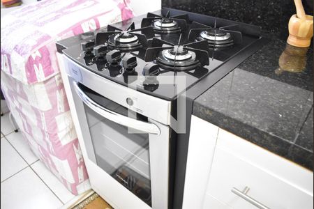 Apartamento para alugar com 50m², 2 quartos e 1 vagaCozinha - Fogão