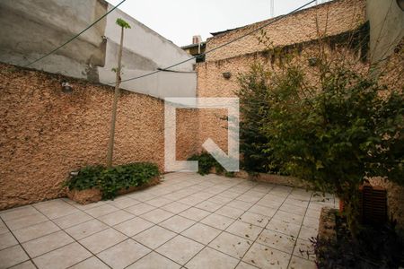 Casa à venda com 208m², 5 quartos e 2 vagasQuntal