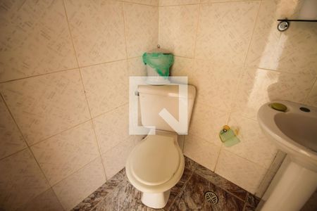 Casa à venda com 208m², 5 quartos e 2 vagasBanheiro Corredor