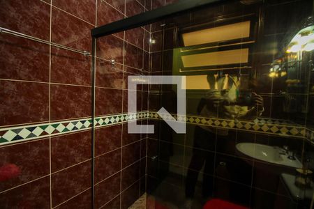 Casa à venda com 208m², 5 quartos e 2 vagasBanheiro 1