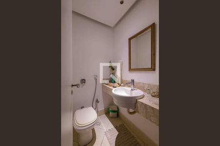 Apartamento à venda com 170m², 3 quartos e 3 vagasLavabo