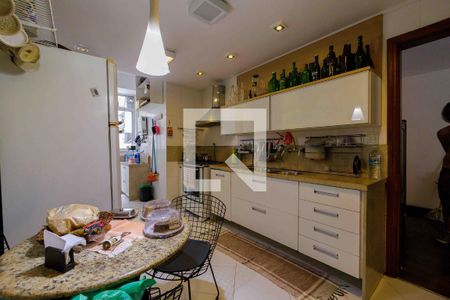 Apartamento à venda com 170m², 3 quartos e 3 vagasCozinha