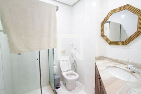 Apartamento para alugar com 140m², 3 quartos e 1 vagaBanheiro