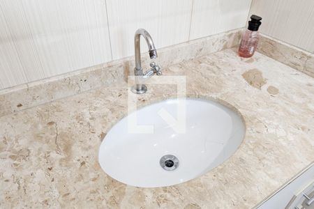 Casa à venda com 149m², 3 quartos e 2 vagasBanheiro da suíte