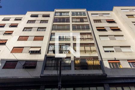 Apartamento à venda com 110m², 2 quartos e 1 vaga Apartamento à venda com 110m², 2 quartos e 1 vagaFachada