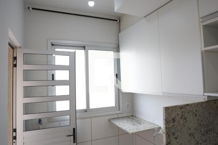 Apartamento para alugar com 70m², 2 quartos e 1 vagaÁrea de Serviço