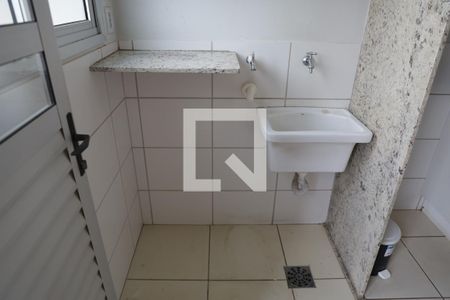 Apartamento para alugar com 70m², 2 quartos e 1 vagaÁrea de Serviço