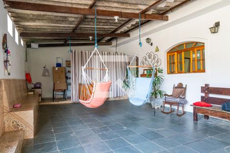 Casa à venda com 113m², 4 quartos e 3 vagas Casa à venda com 113m², 4 quartos e 3 vagasGaragem