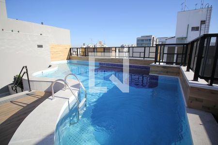 Apartamento à venda com 22m², 1 quarto e sem vagaÁrea comum - Piscina