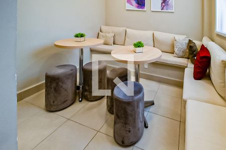 Apartamento para alugar com 41m², 2 quartos e sem vagaÁrea comum - Salão de festas