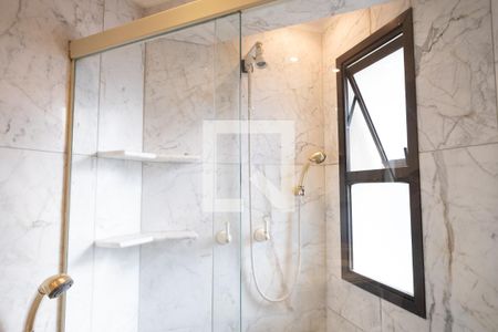 Apartamento para alugar com 300m², 5 quartos e 4 vagas Apartamento para alugar com 300m², 5 quartos e 4 vagasBanheiro da Suíte 3