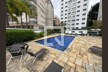 Apartamento à venda com 120m², 2 quartos e 2 vagasÁrea comum - Piscina