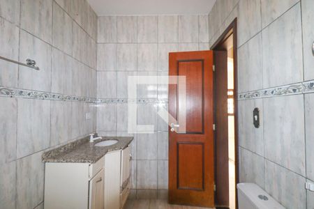 Casa para alugar com 175m², 3 quartos e 1 vaga Casa para alugar com 175m², 3 quartos e 1 vagaBanheiro Social 1