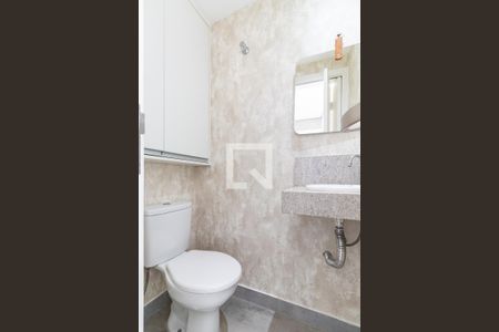 Apartamento à venda com 108m², 3 quartos e 2 vagas Apartamento à venda com 108m², 3 quartos e 2 vagasBanheiro de Serviço