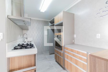 Apartamento à venda com 108m², 3 quartos e 2 vagas Apartamento à venda com 108m², 3 quartos e 2 vagasCozinha
