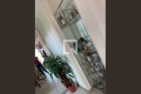 Apartamento à venda com 233m², 4 quartos e 2 vagas