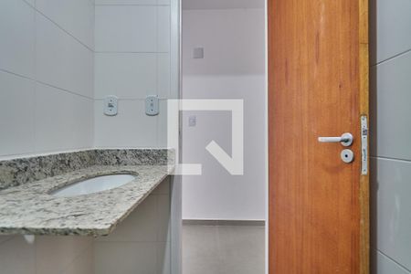 Casa de condomínio para alugar com 68m², 2 quartos e sem vaga Casa de condomínio para alugar com 68m², 2 quartos e sem vagaBanheiro