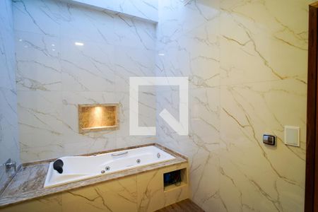 Casa para alugar com 197m², 3 quartos e 4 vagasBanheiro da Suíte