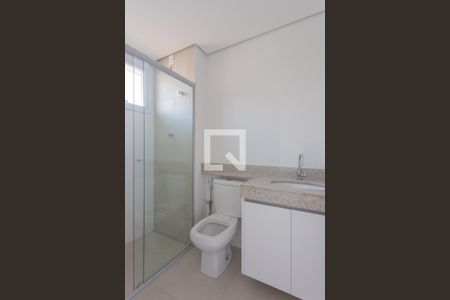 Apartamento à venda com 72m², 2 quartos e 2 vagas Apartamento à venda com 72m², 2 quartos e 2 vagasBanheiro da Suíte 2