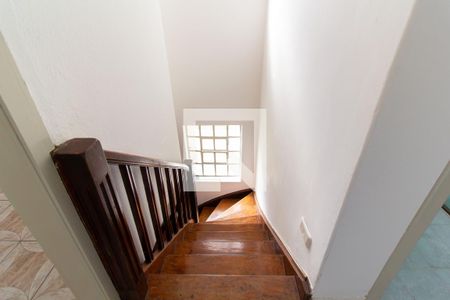 Casa para alugar com 110m², 3 quartos e 1 vagaEscada