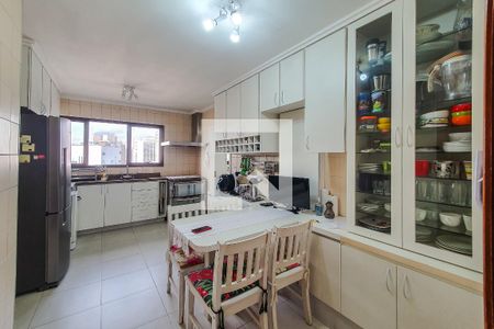 Apartamento à venda com 200m², 4 quartos e 3 vagascozinha