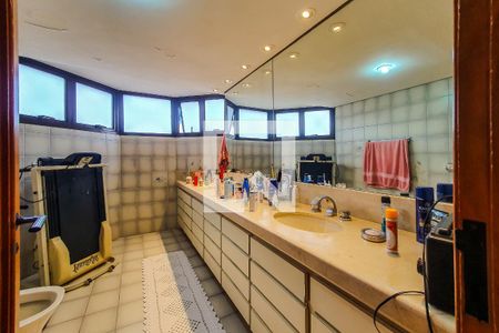 Apartamento à venda com 200m², 4 quartos e 3 vagasquarto 4 Suite