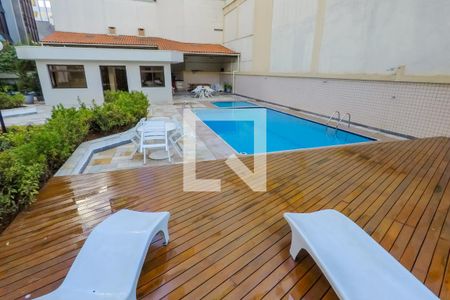 Apartamento à venda com 200m², 4 quartos e 3 vagasPiscina
