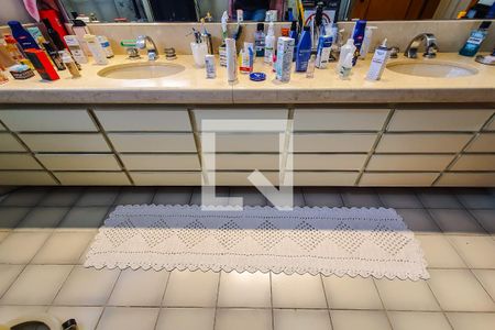 Apartamento à venda com 200m², 4 quartos e 3 vagasquarto 4 Suite