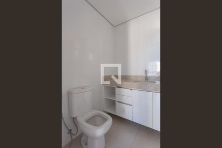 Banheiro de apartamento à venda com 1 quarto, 49m² em Lourdes, Belo Horizonte