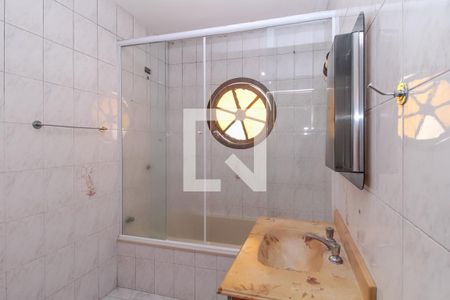 Casa à venda com 250m², 3 quartos e 1 vagaBanheiro da Suíte