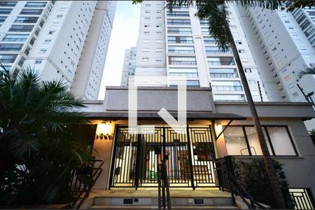 Apartamento à venda com 110m², 2 quartos e 2 vagasFachada e portaria