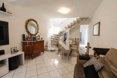 Sala de casa à venda com 3 quartos, 195m² em Vila Regente Feijó, São Paulo